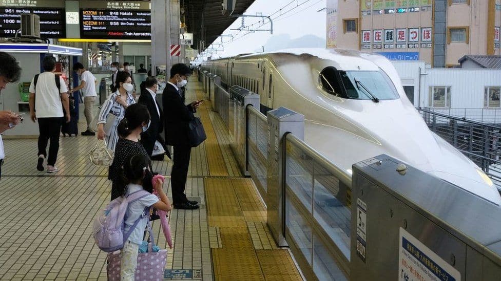 Shinkansen : kereta tercepat di Jepang