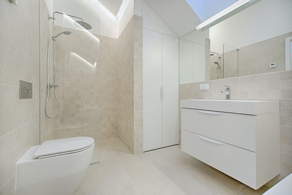 contoh foto ruang kamar mandi di saat rumah baru