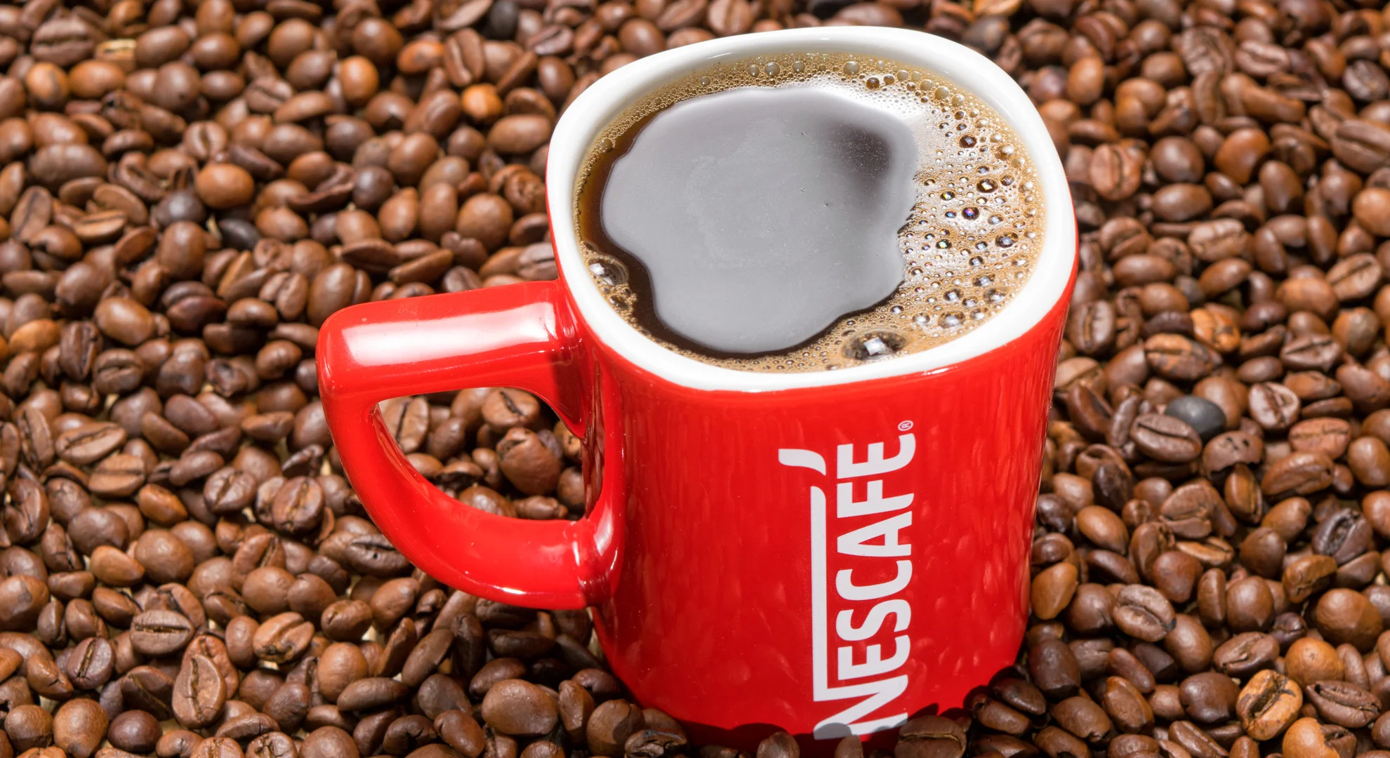 secangkir kopi nescafe