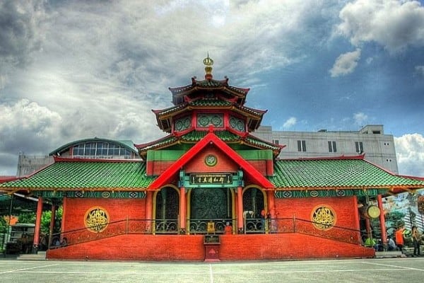 Spot wisata religi di Surabaya ; Masjid Cheng Ho