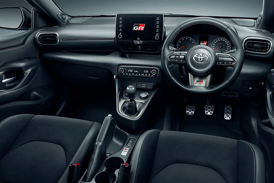 Interior Toyota Yaris GR yang Nyaman dan Fungsion